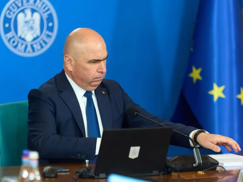 Ilie Bolojan, conducând prima şedinţă a guvernului său - Foto: Profimedia Images