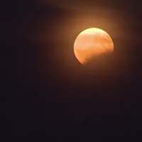 Eclipsă totală de Lună, în noaptea de duminică spre luni. / Foto: stirileprotv.ro