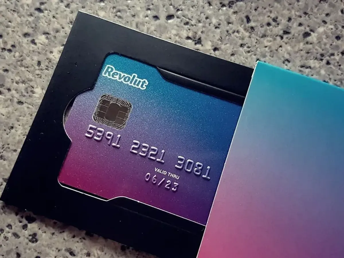 Breșă gravă de securitate la Revolut. A divulgat date sensibile ale clienților. Cu cine credeau că discută