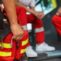 O dubiță a luat foc în mers pe DN1, în zona Timișul de Sus. Traficul este blocat în zonă foto: Freepik (fotografie cu caracter ilustrativ)