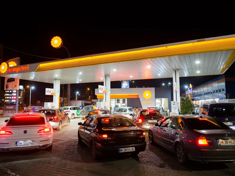 Prețul unui litru de motorină a trecut de 9 lei în toată țara. Scumpire de 30% în numai 3 luni / Inquam Photo / Cornel Putan