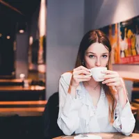 De ce ar fi bine să nu mai bei cafea după o anumită vârstă Foto: Freepik.com