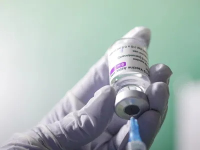 Londra nu e mulțumită de amenințările UE privind exportul de vaccin AstraZeneca. Foto Inquam Photos/Octav Ganea