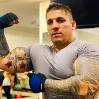Adrian Beleaua Corduneanu și-a luat înapoi 2 kg de aur ascunse la o prietenă Foto: Facebook