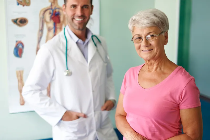 Pensionari la medic - Foto: Freepik