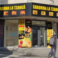 Tzancă Uraganu a dat faliment cu shaormeria din București Foto: NWR