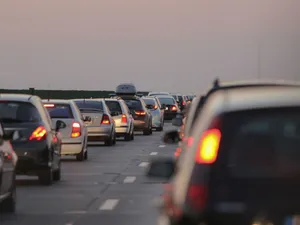 În România, sunt de 3 ori mai multe accidente rutiere cu pagube materiale decât în Cehia. Foto Inquam Photos/Alexandru Bușcă