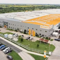 Criza din industria auto: Liderul industriei auto din România dă afară peste 800 de angajați - Foto: continental.com (Imagine cu rol ilustrativ)