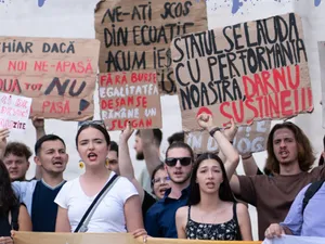 Studenții protestează față de măsurile luate de Guvern. „Anul universitar nu poate începe aşa!” - Foto: Facebook / ANOSR