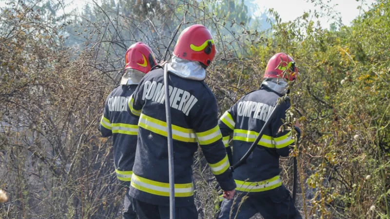 Incendiul de la groapa de gunoi de la Aninoasa. Garda de Mediu: era dispusă încetarea activității - Foto: arhivă (Imagine cu rol ilustrativ)