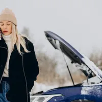 1.600 lei amendă pentru șoferii care scot mașina în trafic când ninge. Ce să facă până urcă la volan - Foto: Freepik.com (rol ilustrativ)