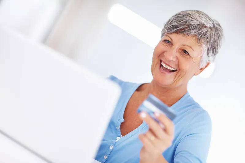 Pensionară la pensie - Foto: Freepik