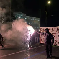 Protest în Atena, în faţa Parlamentului Grec, provocat de criză, în anul 2014 - Foto: Profimedia Images