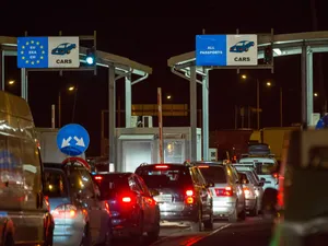 Românii din diaspora au „luat cu asalt” vama Nădlac înainte de Sărbători. Trafic de 5 ori mai mare - Foto: Profimedia images - Caracter ilustrativ