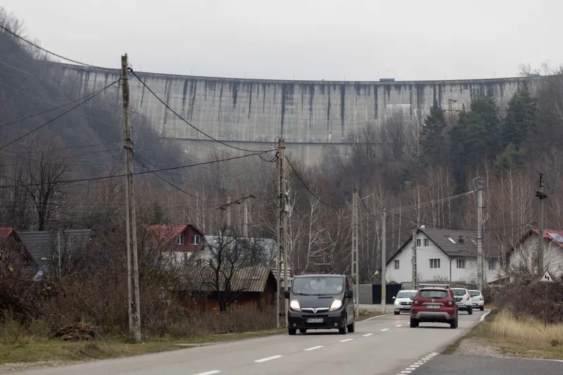 Barajul Paltinu, luni - Foto: INQUAM PHOTOS/Ovidiu Micsik