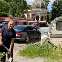 Președintele CJ Caraș-Severin arată cum se fură Foto: Faceboo Romeo Dunca