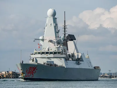 Marea Britanie, Franța și țări din Golf intră în război cu Iran - Marea Britanie, Franța și țări din Golf intră în război cu Iran