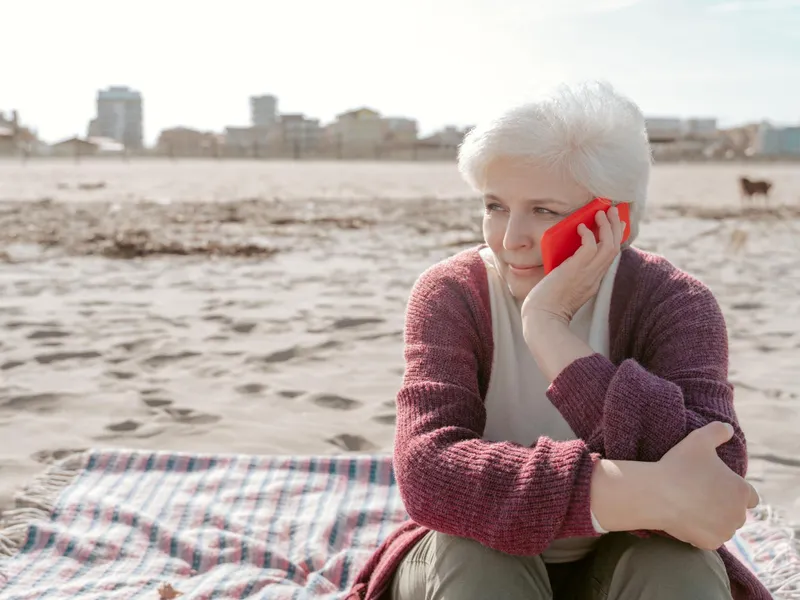 Pensionarii pierd între 400 și 900 lei la pensie. Poate fi evitat scenariul anunțat de economiști? - Foto: Freepik