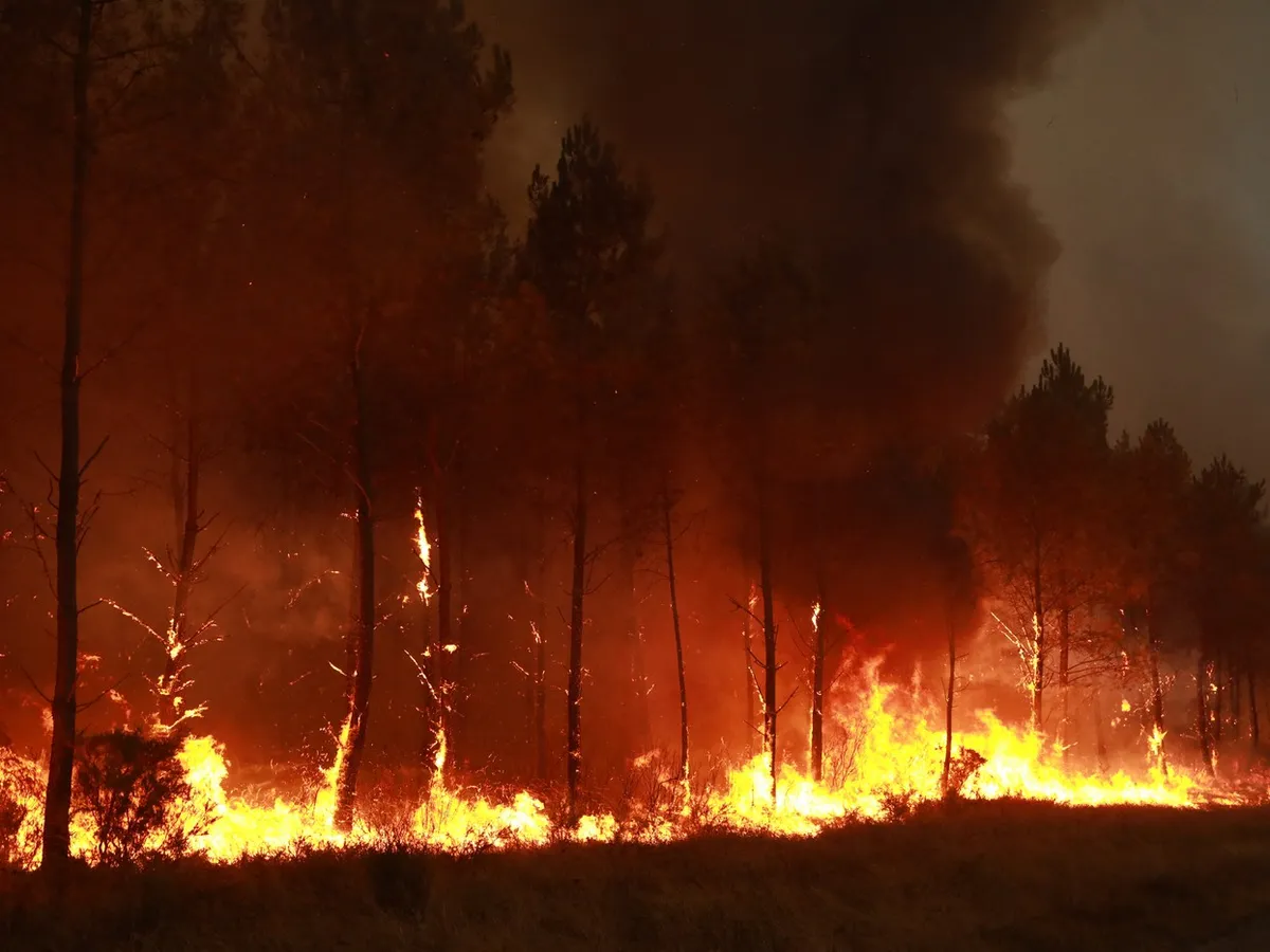 Incendiile masive din Franța amenință producția de rachete nucleare M51 - Foto: Profimedia Images (imagine cu  rol ilustrativ)