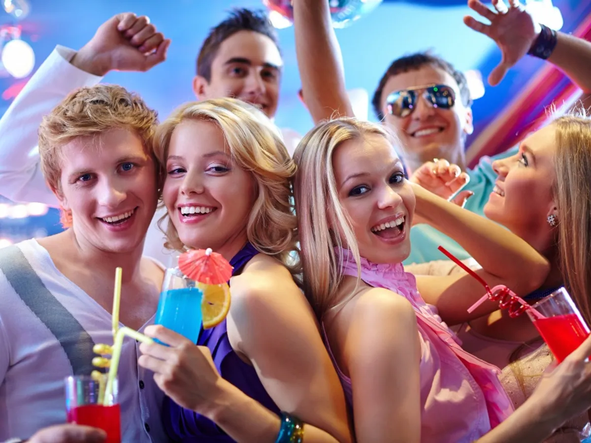 Ce remedii casnice poți folosi pentru a scăpa de mahmureală? Sunt recomandate de specialiști. Vei fi ca nou