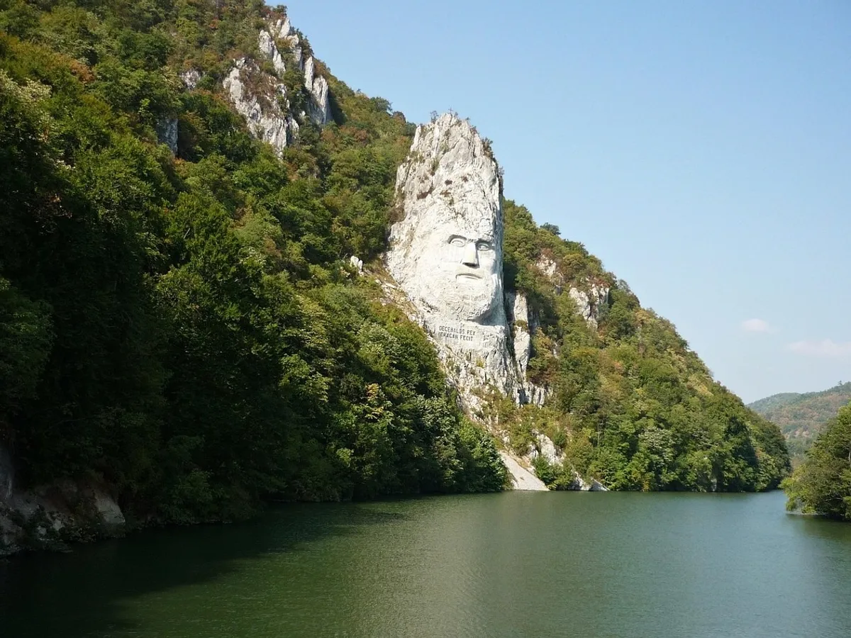 Chipul lui Decebal la Dunăre