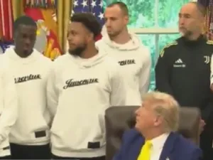 ”Oribil! Cât de jenant”: Donald Trump i-a chemat în Biroul Oval și le-a pus o singură întrebare, iar toți au amuțit