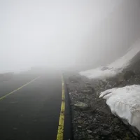 Zăpada ține închisă Transalpina, între Rânca şi Obârşia Lotrului - Foto: Ministerul Transporturilor (cu rol ilustrativ)