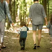 500 de lei în plus, pentru familiile cu copii. Cum poate fi folosit ajutorul de la stat - Foto: Freepik (Imagine cu rol ilustrativ)