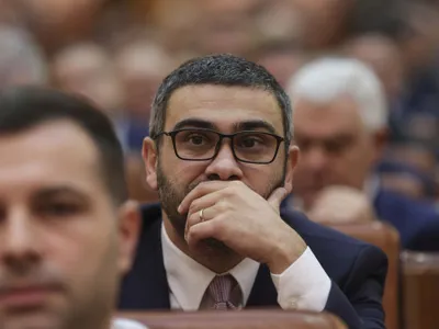 Florin Manole, la şedinţa Camerei Deputaţilor pentru alegerea preşedintelui acesteia - Foto: INQUAM PHOTOS/Octav Ganea