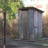 Un nou-născut a fost salvat miraculos după ce tatăl l-a aruncat la toaletă. Ce a urmat? - Foto: Arhiva (imagine cu rol ilustrativ)