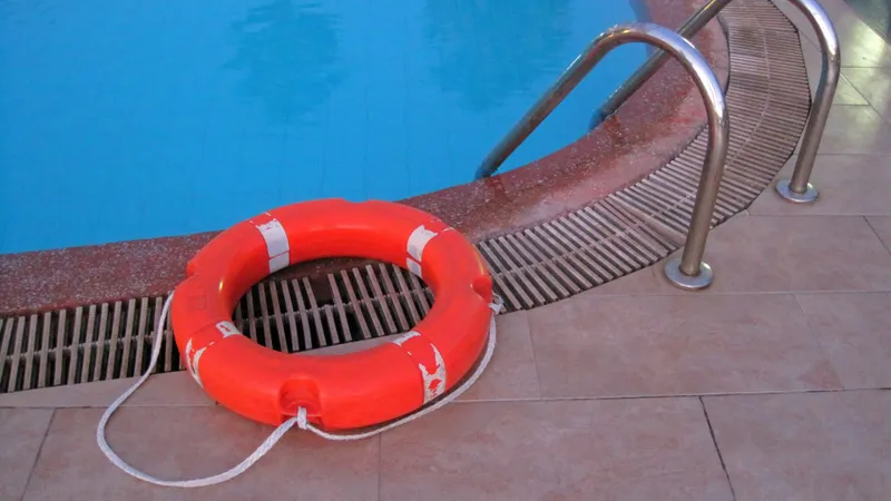 Piocianic, o bacterie extrem de periculoasă, descoperită în două piscine din Murighiol. / Foto: publicdomainpictures.net