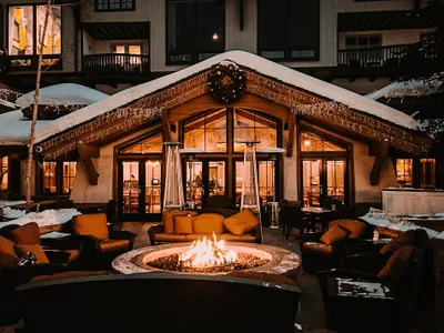 Cabană la munte pentru sărbătorile de iarnă Foto: Unsplash.com -imagine cu rol ilustrativ