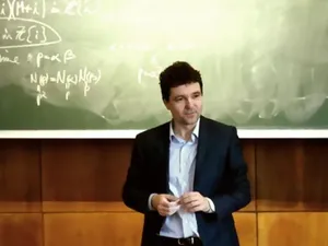 Inteligența artificială, rivala lui Nicușor Dan la matematică - Foto: nicusordan.ro (cu rol ilustrativ)