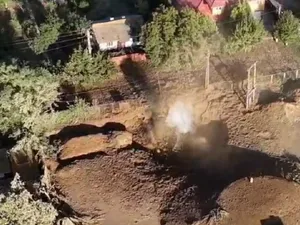 Ce au făcut autoritățile după erupția de gaze de la Amara care a pus în pericol 150 de case? - Foto: captură DSU