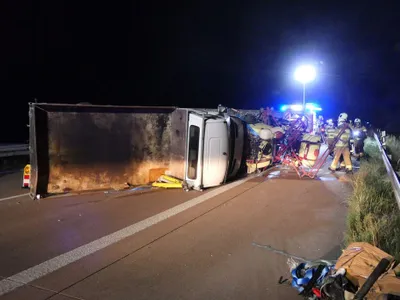 Camion românesc răsturnat pe o autostradă din Germania - Foto: radioleipzig.de