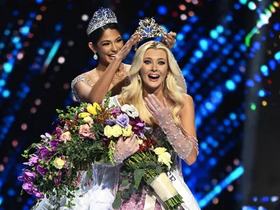 Victoria Kjær Theilvig din Danemarca, încoronată Miss Universe 2024. Cine a reprezentat România? - Foto: Profimedia Images