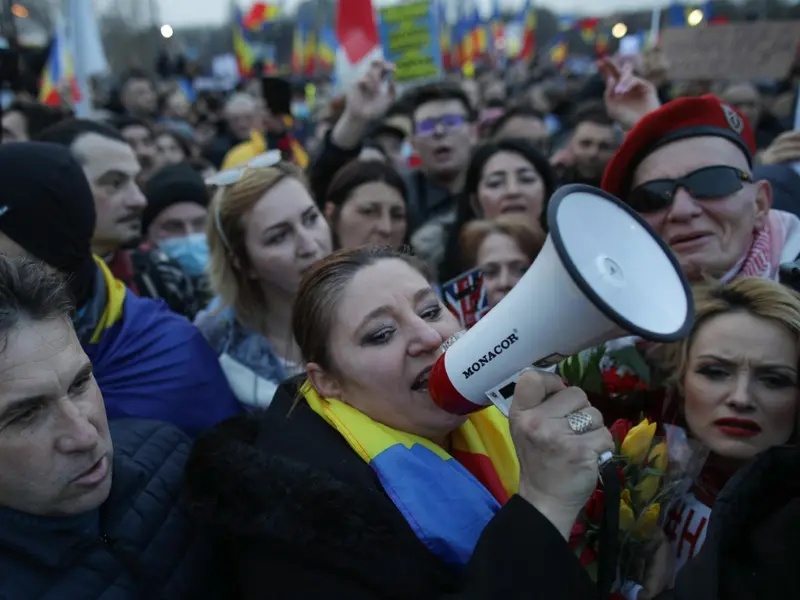 Efectul Șoșoacă: pacienți cu COVID care vor să stea singuri în salon și să fumeze/FOTO: Inquam Photos/Octav Ganea