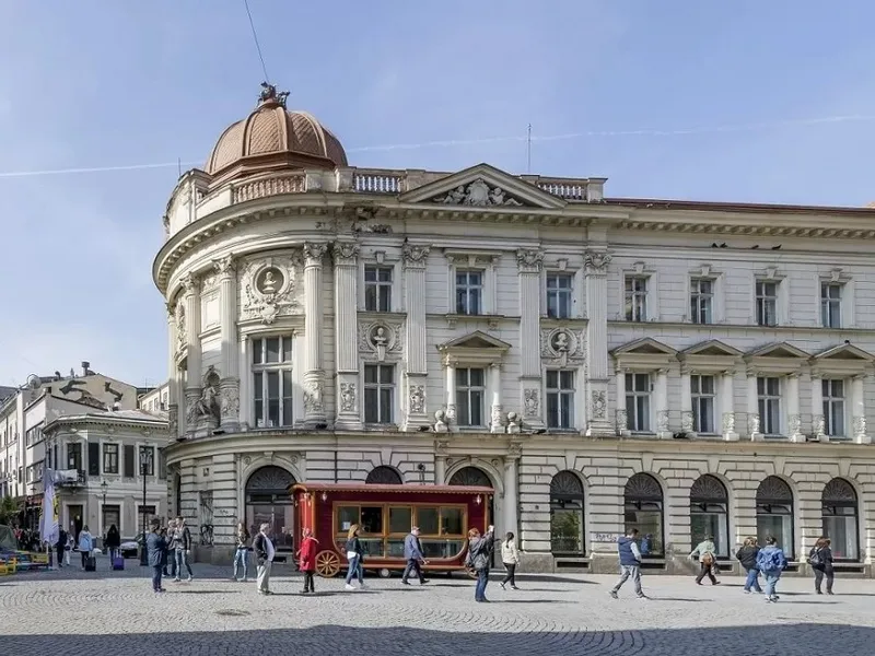 Palatul Dacia-România de pe Lipscani, viitor sediu al Pinacotecii București