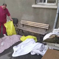 Cum a ajuns un muncitor să taie cu flexul o țeavă lângă o bolnavă la spital. Explozie puternică după - Foto: ISU Ploiești / imagine rol ilustrativ