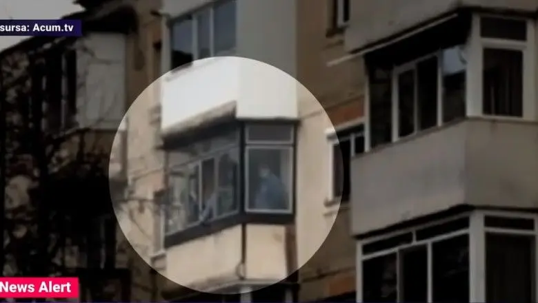 Criminalul de la Onești a ieșit cu victimele sale pe balcon. Polițiștii au râs