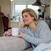 Pensionară la pensie - Foto: Freepik