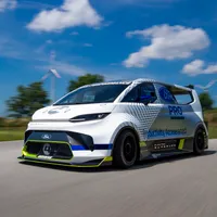Ford Pro Electric SuperVan de 2.000 CP ajunge la 100 km/h în sub 2 secunde. / Foto: Ford