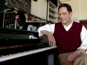 Tom Lehrer, muzician de legendă al Războiului Rece, a murit la 97 de ani - Foto: Profimedia images