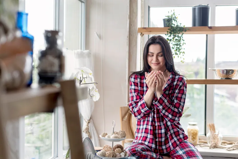 Femeie care se roagă - Foto: Freepik (Imagine cu rol ilustrativ)