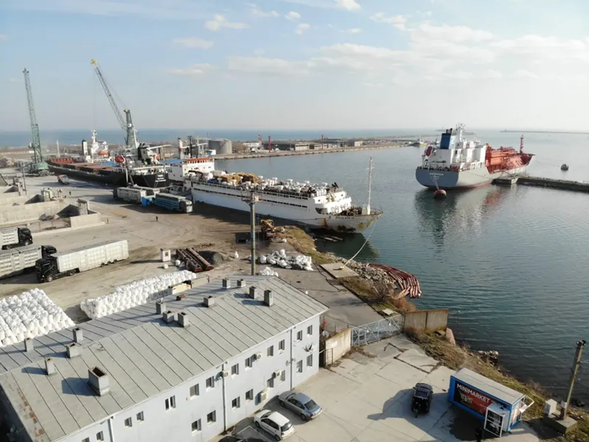 Remorcherul scufundat în Portul Midia. Căutările sunt blocate, intervenția scafandrilor este imposibilă