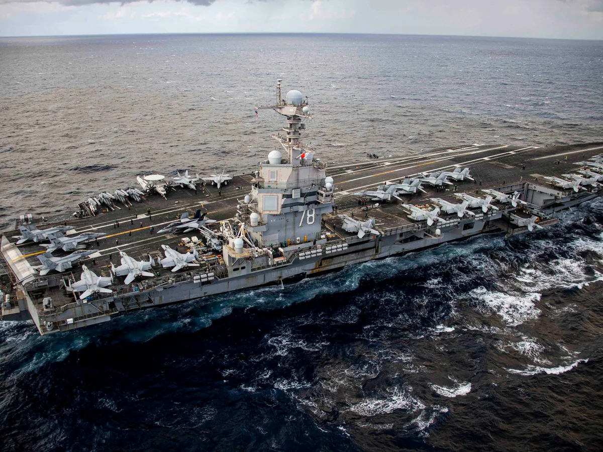 VIDEO SUA au 3 portavioane cu 200 avioane și 15.000 pușcași marini în apropiere de Iran. Ce urmează?