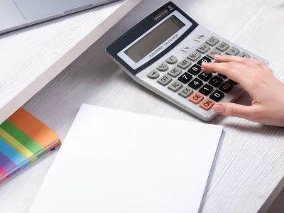 Calculator - Foto: Freepik (rol ilustartiv)