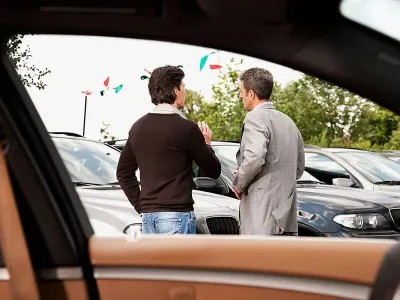 Românii n-au bani de mașini noi. Dar Dacia și Ford cer interzicerea importului de mașini mai vechi de 11 ani - Foto: Profimedia Images (Imagine cu rol ilustrativ)