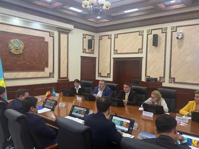 Președintele Camerei de Comerț și Industrie a României, Mihai Daraban, a avut o întâlnire oficială cu guvernatorul regiunii Mangystau (Kazahstan),  Kilybai Nurdaule Foto: CCIR