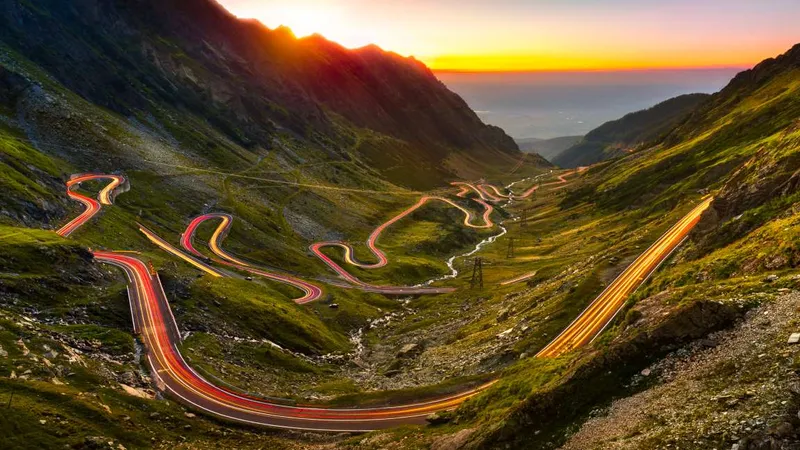 Se deschise circula pe Transfăgărășan și Transalpina. Ce trebuie să știe șoferii? Foto: transfagarasan.travel(fotografie cu caracter ilustrativ)